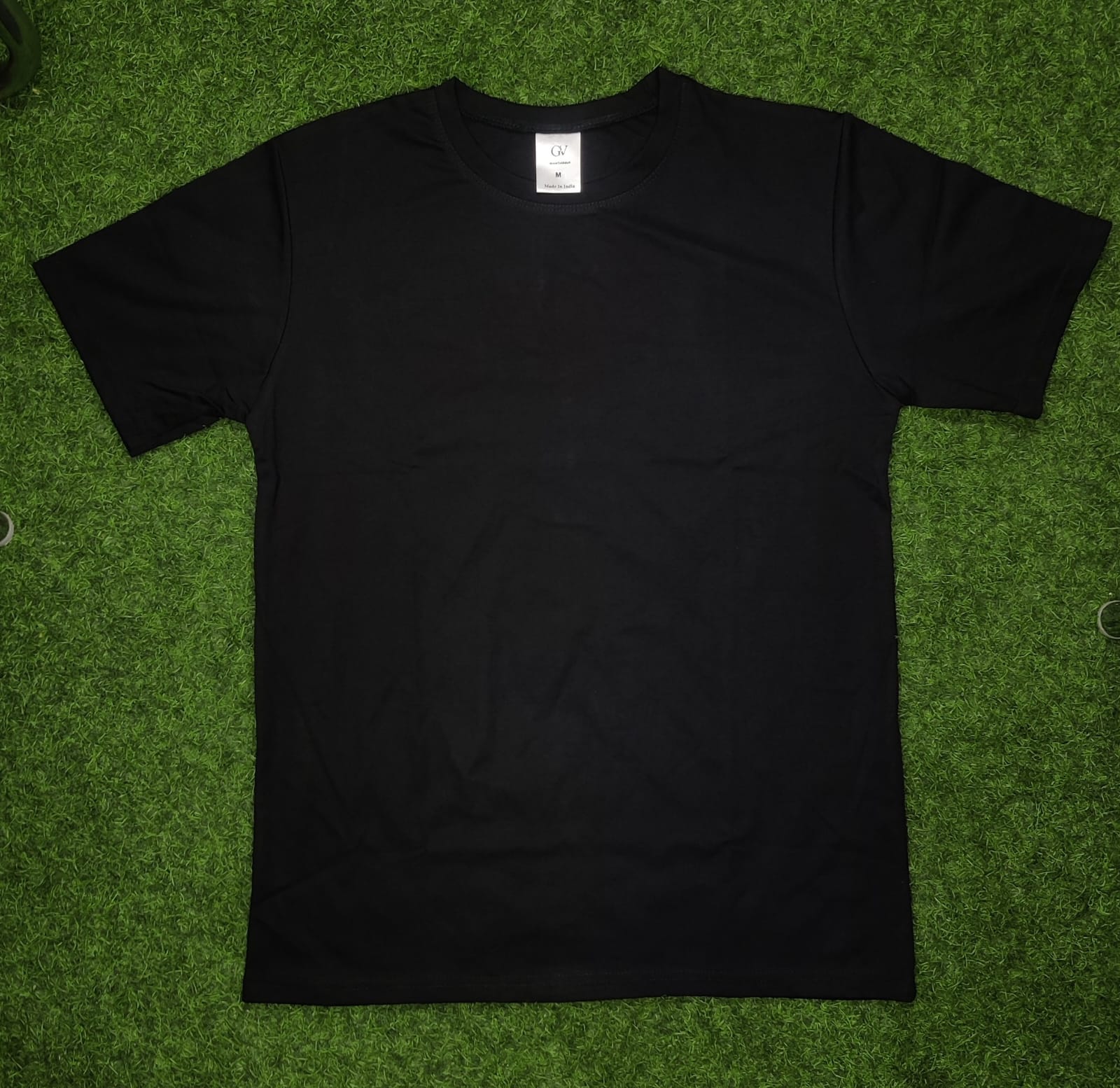REGULAR FIT PLAIN T-SHIRT